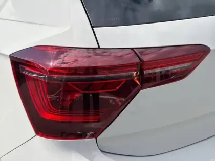 Photo 16 Volkswagen Polo  1.0 TSI 95 S&S DSG7