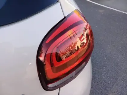 Photo 16 Citroën C3  PureTech 83 S&S BVM5