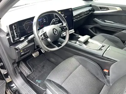 Photo 51 Renault Austral  E-Tech hybrid 200