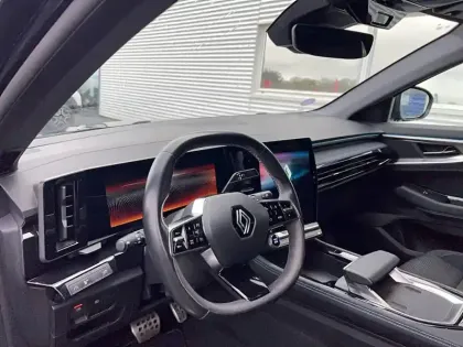 Photo 36 Renault Austral  E-Tech hybrid 200