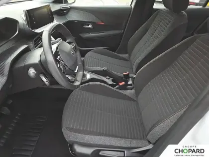 Photo 84 Peugeot 208  PureTech 75 S&S BVM5