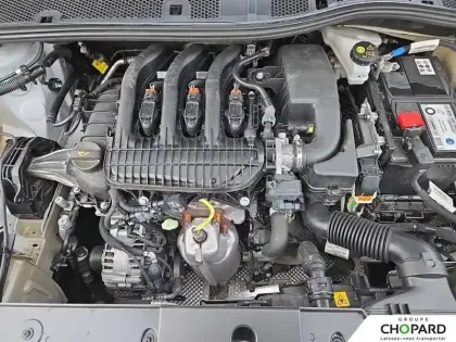 Photo 62 Peugeot 208  PureTech 75 S&S BVM5