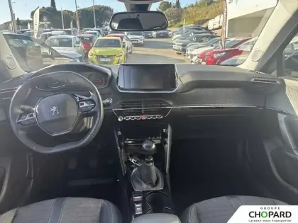 Photo 33 Peugeot 2008  PureTech 130 S&S BVM6