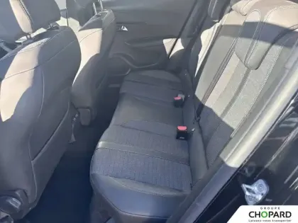 Photo 48 Peugeot 2008  PureTech 130 S&S BVM6