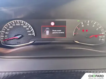 Photo 56 Peugeot 2008  PureTech 130 S&S BVM6