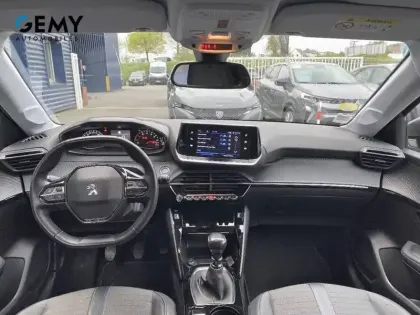 Photo 35 Peugeot 208 Gén. II Ph1 NG Allure 5