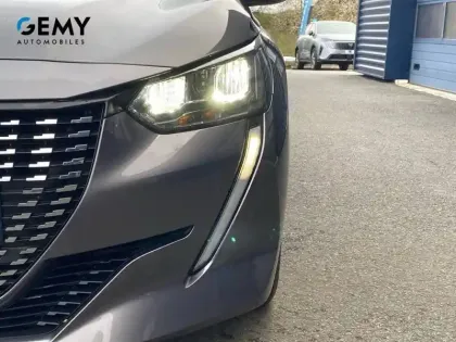 Photo 81 Peugeot 208  BlueHDi 100 S&S BVM6