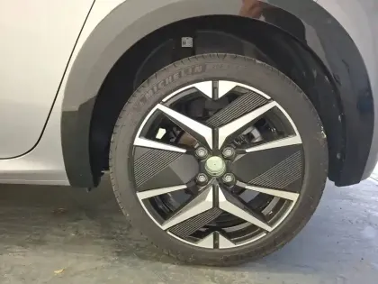 Photo 9 Peugeot 208  Hybrid 110 e-DCS6