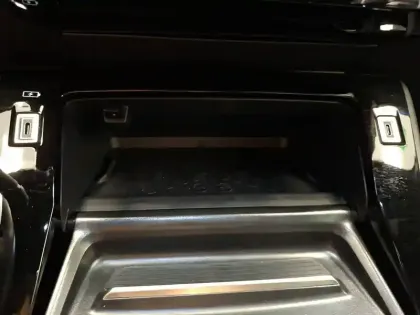 Photo 23 Peugeot 208  Hybrid 110 e-DCS6