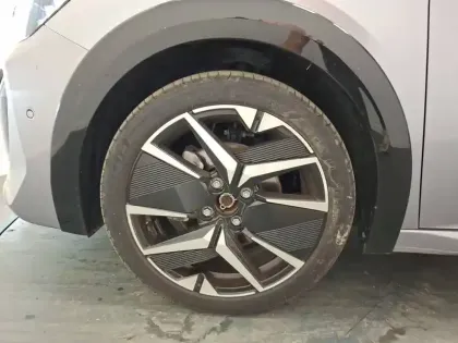 Photo 10 Peugeot 208  Hybrid 110 e-DCS6