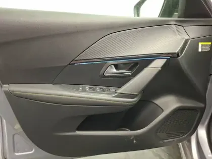 Photo 14 Peugeot 208  Hybrid 110 e-DCS6