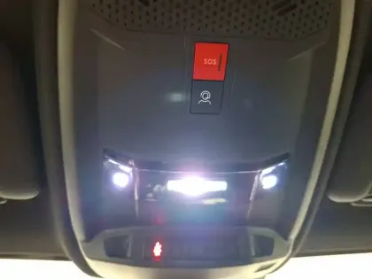 Photo 26 Peugeot 208  Hybrid 110 e-DCS6