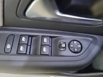 Photo 62 Citroën C4 Gén. III Ph1 Feel Pack 5