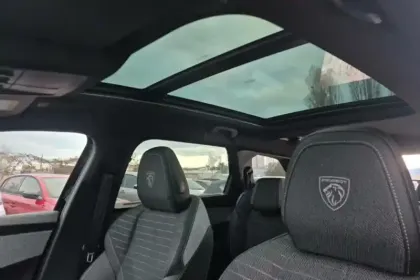 Photo 23 Peugeot 5008 Gén. III Ph1 GT 5