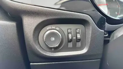 Photo 37 Opel Corsa Gén. VI Ph1 NG Edition 5