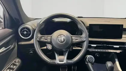 Photo 57 Alfa Romeo Tonale  1.5 Hybrid 130 ch TCT7