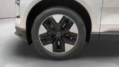 Photo 9 Volvo Ex30  Single Extended Range 272 ch 1EDT