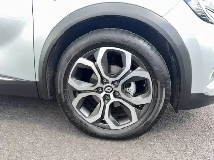 Photo 12 Renault Captur  mild hybrid 160 EDC