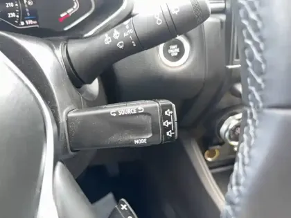 Photo 30 Renault Captur  mild hybrid 160 EDC