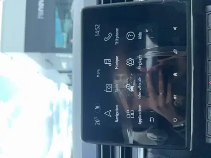 Photo 35 Renault Captur  mild hybrid 160 EDC