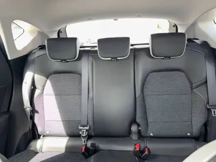 Photo 52 Renault Captur  mild hybrid 160 EDC