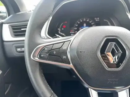 Photo 28 Renault Captur  mild hybrid 160 EDC