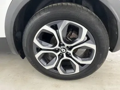 Photo 28 Renault Captur  E-Tech hybride 145