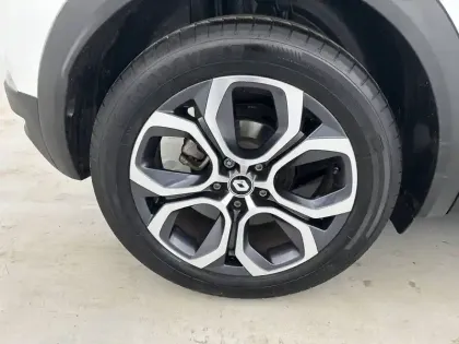 Photo 30 Renault Captur  E-Tech hybride 145