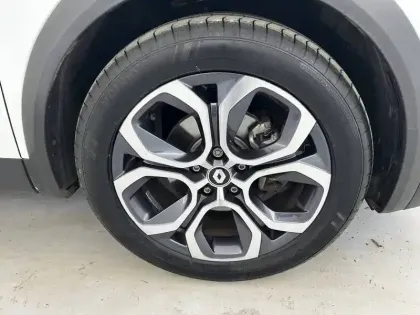 Photo 29 Renault Captur  E-Tech hybride 145