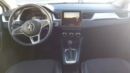 Photo 8 Renault Captur  E-Tech hybride 145