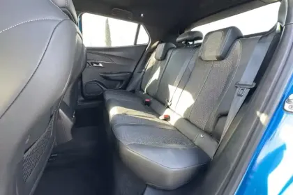 Photo 9 Peugeot 2008 Gén. II Ph2 GT 5