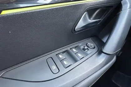 Photo 23 Peugeot 2008 Gén. II Ph2 GT 5