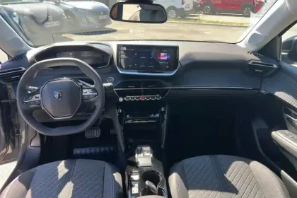 Photo 12 Peugeot 208  Electrique 50 kWh 136ch