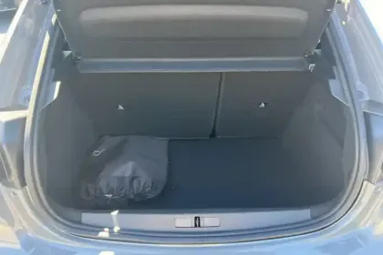 Photo 8 Peugeot 208  Electrique 50 kWh 136ch