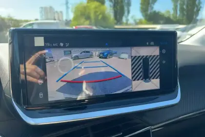 Photo 17 Peugeot 208  Electrique 50 kWh 136ch