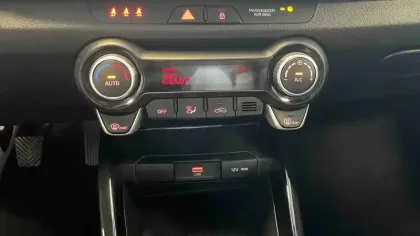 Photo 14 Kia Stonic  1.0 T-GDi 100 ch BVM6