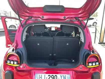 Photo 17 Renault Twingo  E-Tech Electrique 80 ch autonomie urbaine
