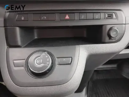 Photo 16 Toyota Proace  MEDIUM 180 D-4D BVA