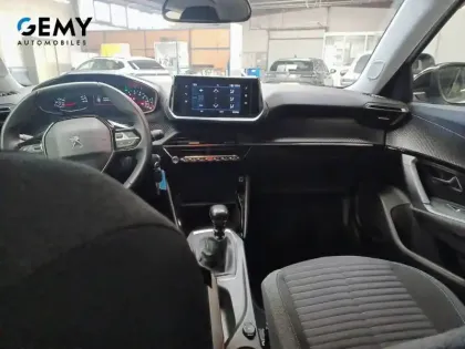 Photo 41 Peugeot 2008  BlueHDi 110 S&S BVM6