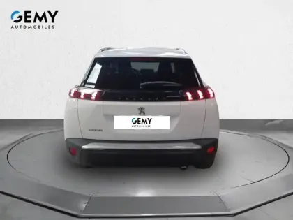 Photo 21 Peugeot 2008  BlueHDi 110 S&S BVM6