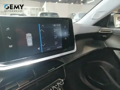 Photo 29 Peugeot 2008  BlueHDi 110 S&S BVM6