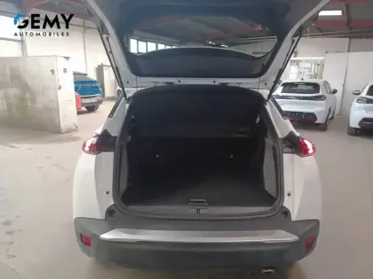 Photo 39 Peugeot 2008  BlueHDi 110 S&S BVM6