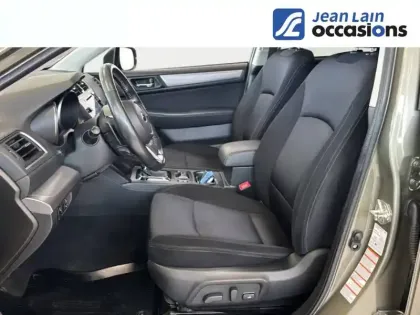 Photo 16 Toyota Yaris  Cross Hybride 116h AWD-i