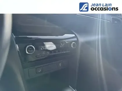 Photo 13 Toyota Yaris  Cross Hybride 116h AWD-i