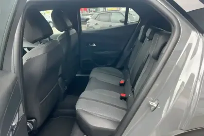 Photo 10 Peugeot 2008  Hybrid 145 e-DCS6