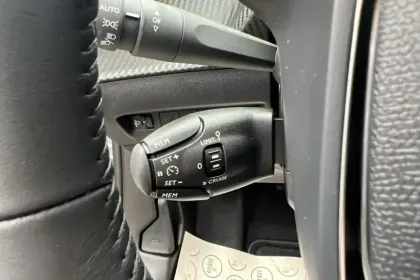 Photo 18 Peugeot 2008  Hybrid 145 e-DCS6