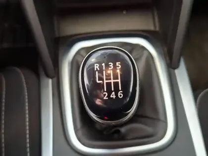 Photo 36 Renault Megane Mégane IV Estate TCe 140 FAP