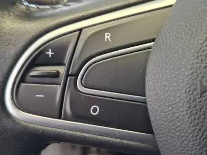 Photo 38 Renault Megane Mégane IV Estate TCe 140 FAP