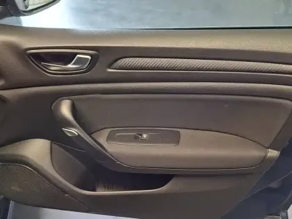 Photo 19 Renault Megane Mégane IV Estate TCe 140 FAP