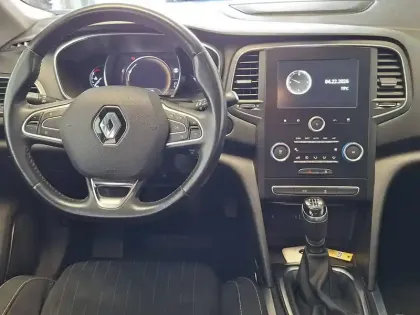 Photo 10 Renault Megane Mégane IV Estate TCe 140 FAP